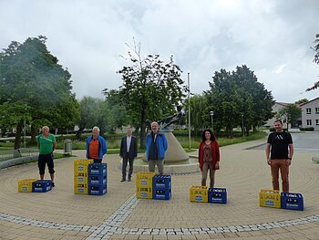 Stadtradeln Monheim 2021 - Die fünf Teams mit den meisten Kilometern bei der Gewinnübergabe