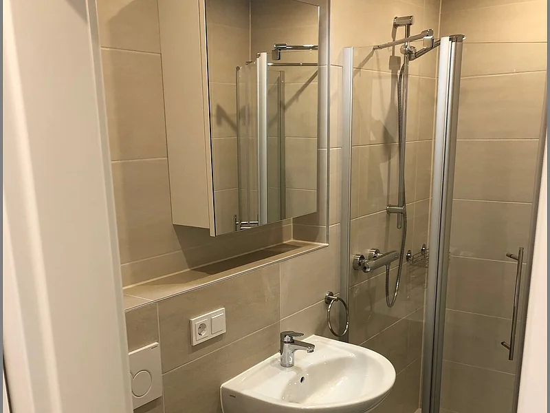 Ferienwohnungen Ferber 28 - Bad mit Dusche und WC