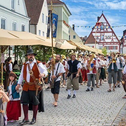 Einzug Historisches Stadtfest Monheim 2023