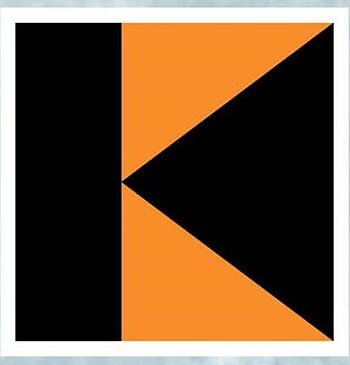 Das Logo der Kolpingsfamilie Monheim zum 100-jährigen Bestehen. Auf schwarzem Hintergrund im orangener Schrift oben der Text 100 Jahre, in der Mitte links das eigentliche Logo der Kolpingsfamilie, daneben Hände verschiedener Personen übereinander gestapelt. Darunter steht der Text "Kolpingsfamilie Monheim".