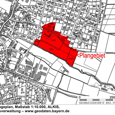 Schwarz-weiße Übersichtskarte von Monheim im Bereich an der Gailach mit rotem markiertem Plangebiet in einem bebauten und landwirtschaftlichen Gebiet. Kartenquelle: Bayerische Vermessungsverwaltung, Maßstab 1:10.000