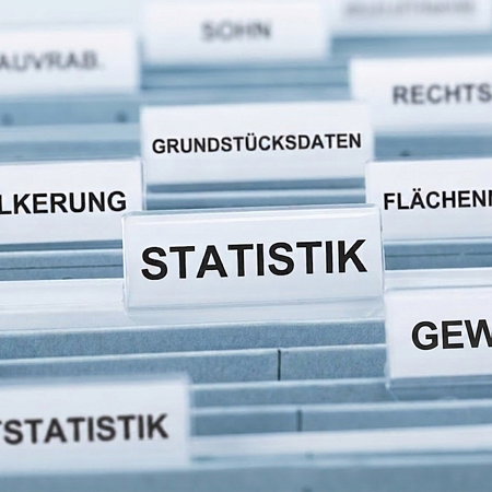 Register mit Beschriftungen zu Statistik, Bevölkerung, Gewerbe, Flächennutzung, Grundstücksdaten und weiteren Themen.