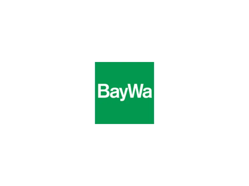 Grünes Logo mit weißem Text "BayWa" mittig darauf.