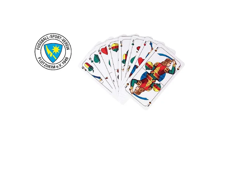 FSV Flotzheim - Schafkopfturnier Ein Fächer aus Spielkarten mit traditionellen Motiven, daneben ein Vereinslogo des Fußball-Sport-Vereins Flotzheim e.V. 1948, mit blauem Schild in der Mitte mit einem schräggestellten goldenem Rebmesser, links darüber ein achtstrahliger goldener Stern.