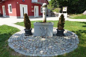 Brunnen in Ried