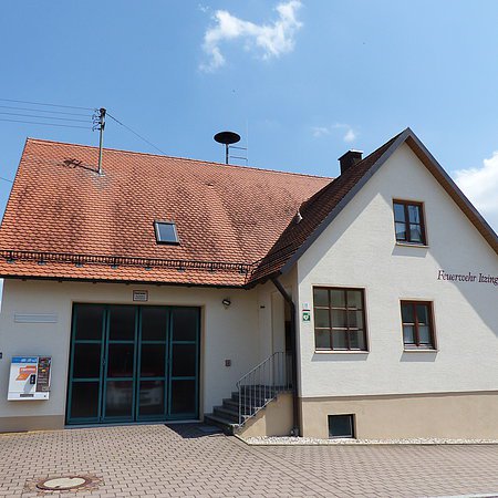 Defibrillator am Feuerwehrhaus Itzing