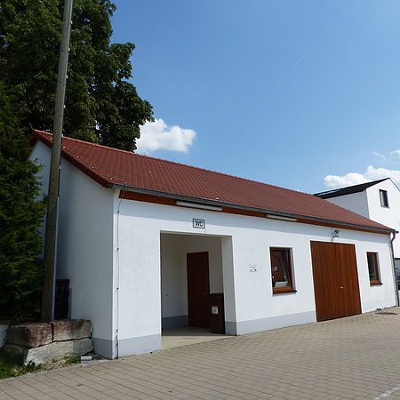 Öffentliche Toilette in Weilheim - direkt am "Dorfplatz"