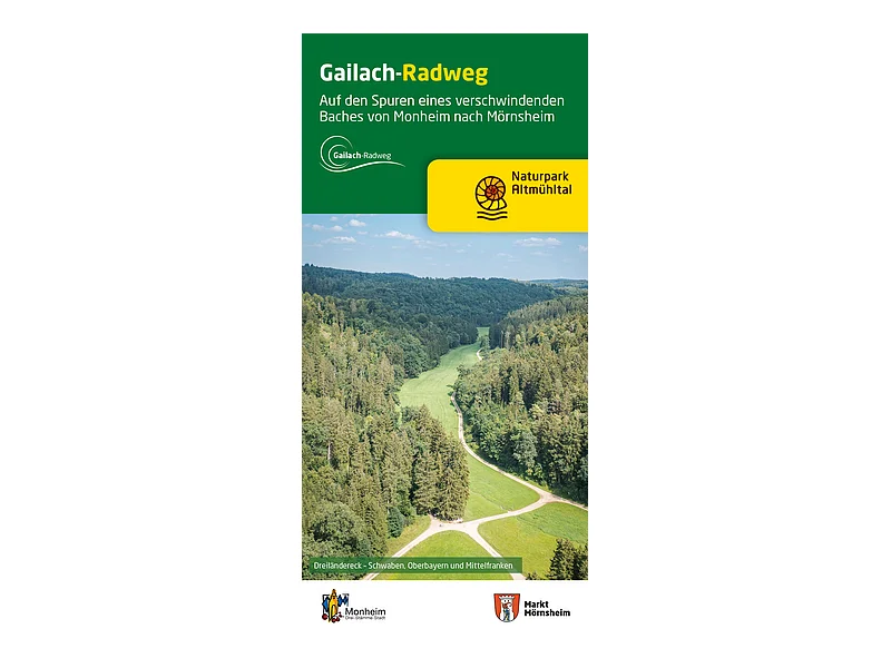 Flyer zum Gailach-Radweg in der Monheimer Alb, mit dem gleichnamigen Titel in weiß und gelb auf grünem Hintergrund. Dabei eine Luftaufnahme eines Radwegs durch grüne Wiesen und dichten Wald. Unten links das Logo der Stadt Monheim unten rechts das Logo von Markt Mörnsheim.