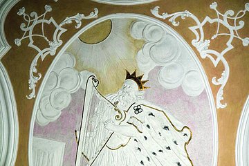 Die Stuckdecke im Trauungszimmer - König David mit Harfe
